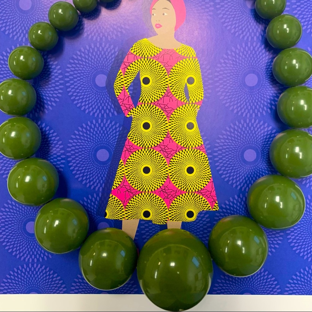 Retro green necklace